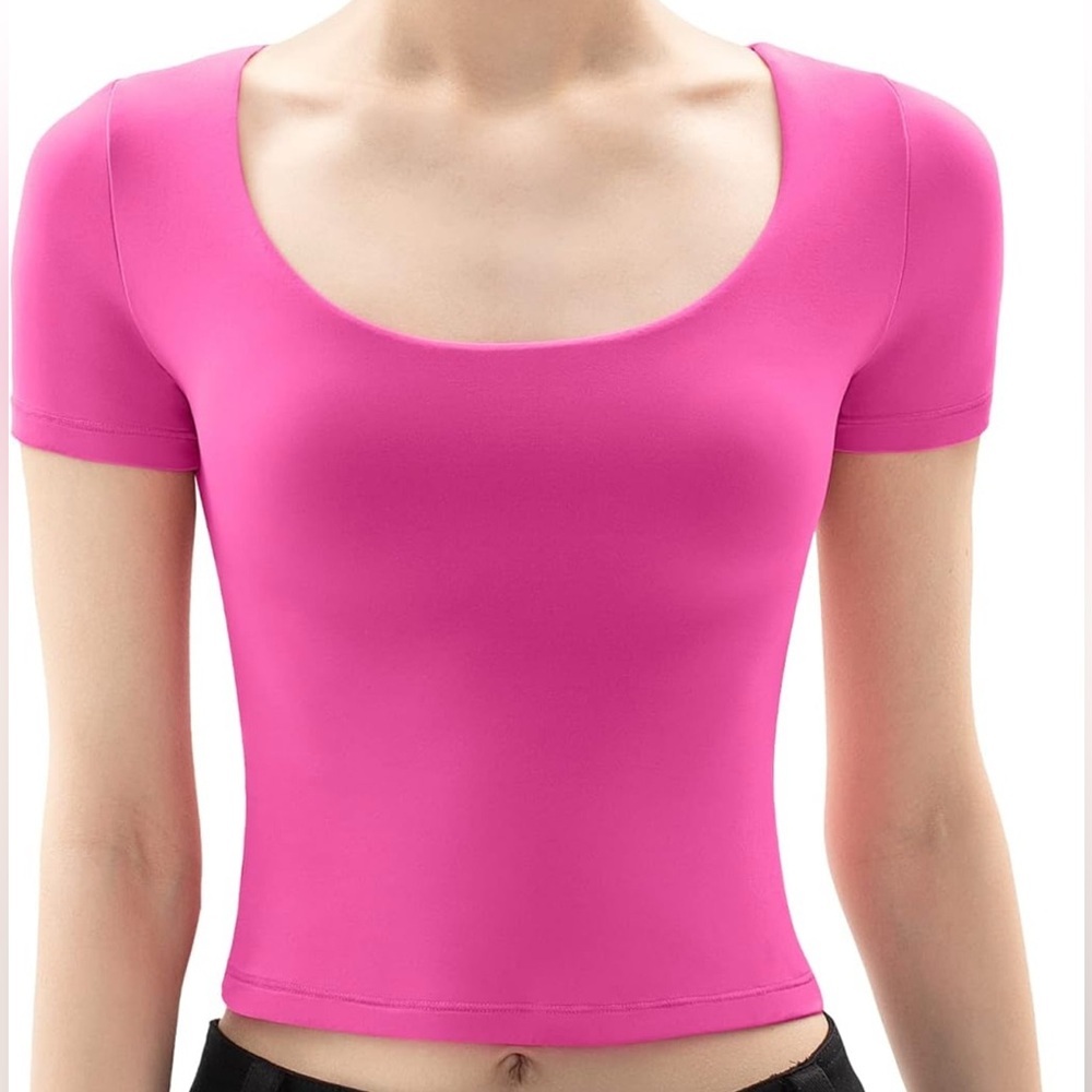 PUMIEY Women's Scoop Neck Short Sleeve T Shirt Slim Fit Sexy Tops
